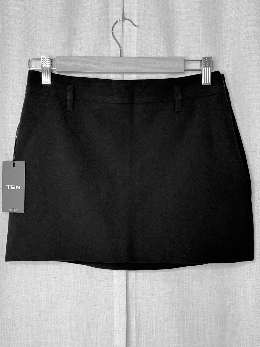 Aritzia Ten Knockout Mini Pencil Skirt Black Size 4 NWT